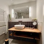 Premium Apartment-ostseepur-inklusive Parkplatz-wlan-strand-und Citynaehe Apartment *