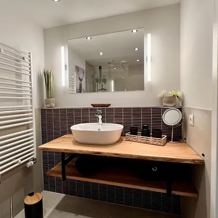 Premium Apartment-ostseepur-inklusive Parkplatz-wlan-strand-und Citynaehe Apartamento *